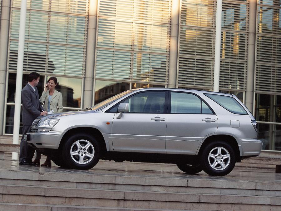  Lexus RX300 2000 года  (EU) (фото 5 из 16)